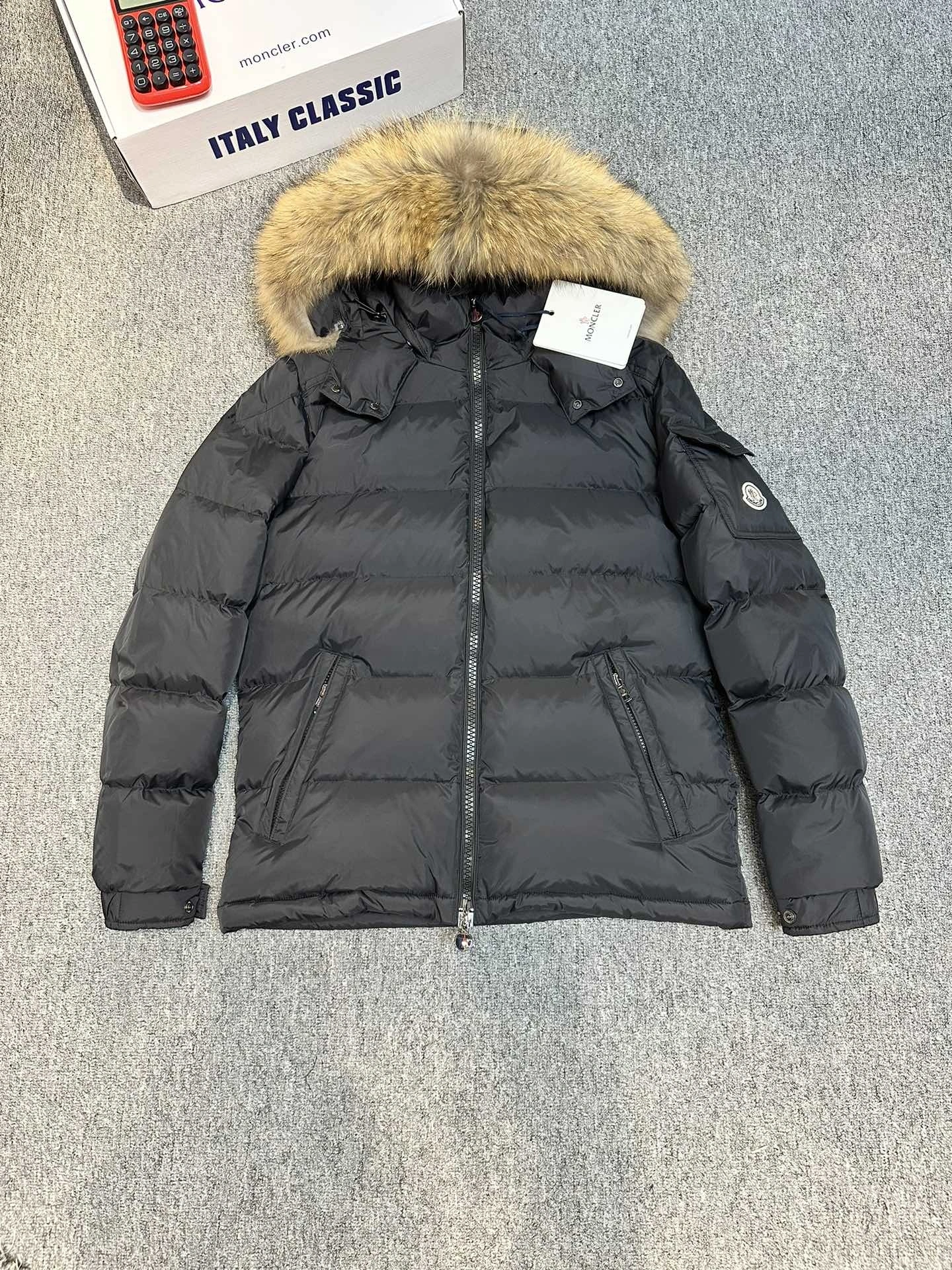 wg.luxury- 7o9385r down jacket oversized 2Colour item:D-F365I0706-2